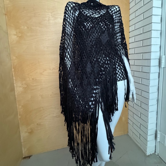 Stunning crochet scarf /wrap dress - Picture 4 of 10